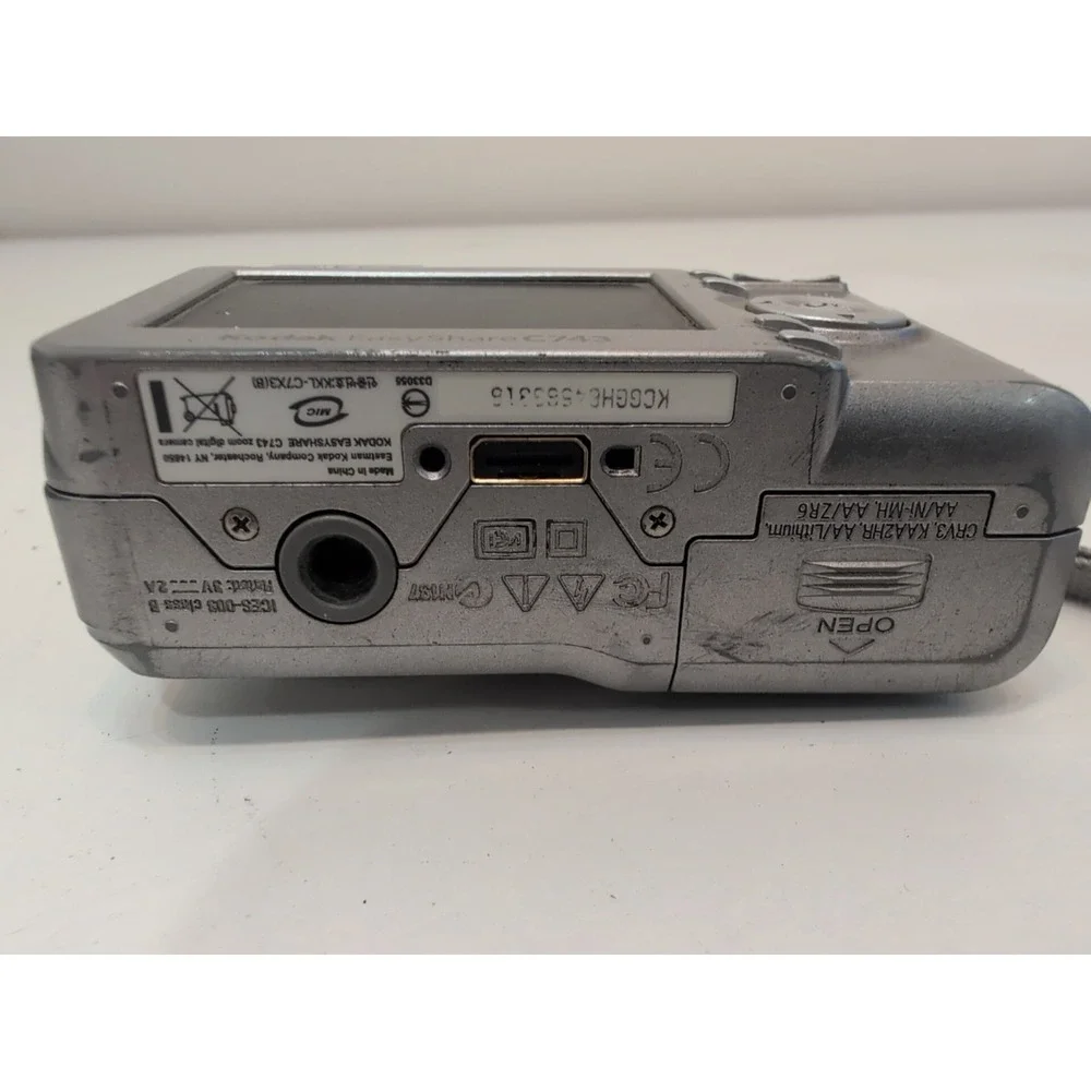 Kodak EasyShare C743 Digital Camera - Silver